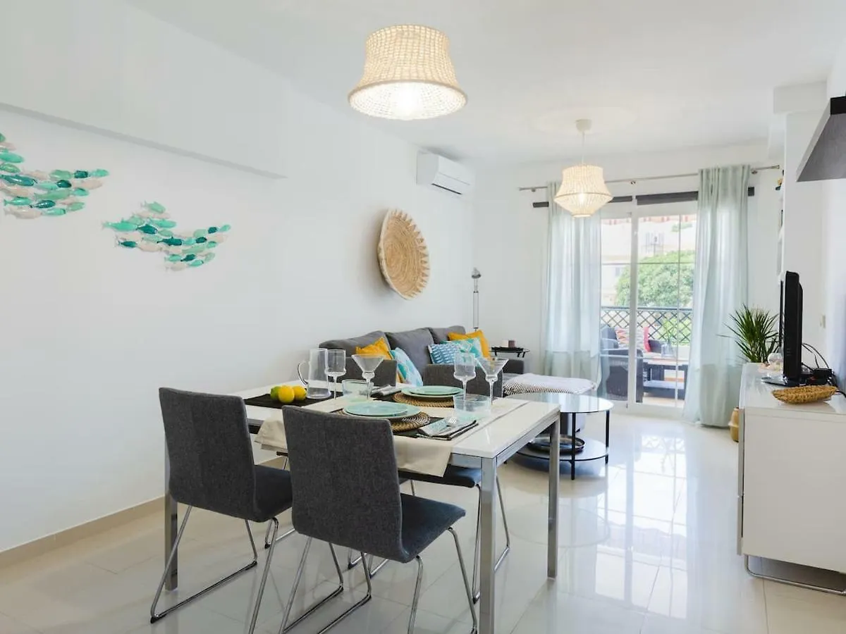 La Marina II, luminoso apartamento junto a la playa Torre de Benagalbon España